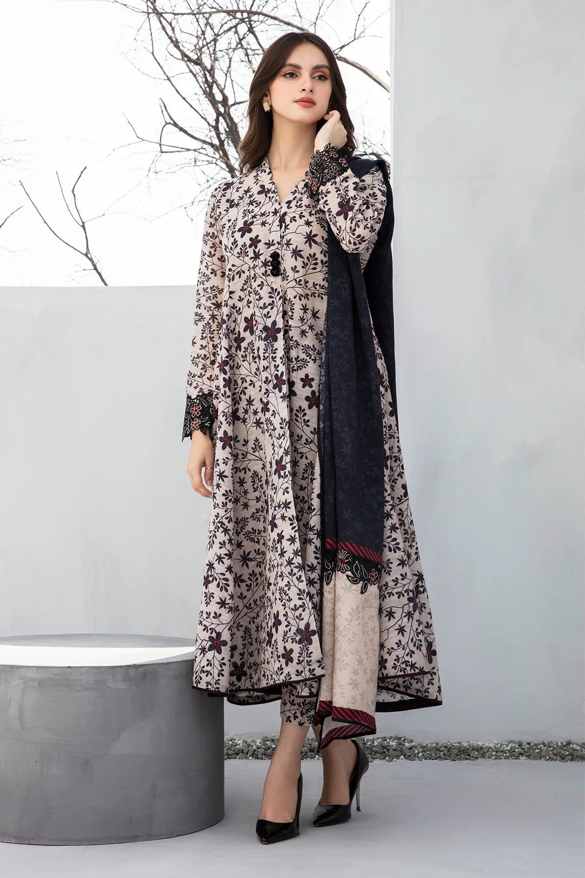 CS 3PC KARANDI PRINTED SHIRT WITH KARANDI PRINTED DUAPTTA AND TROUSER-802