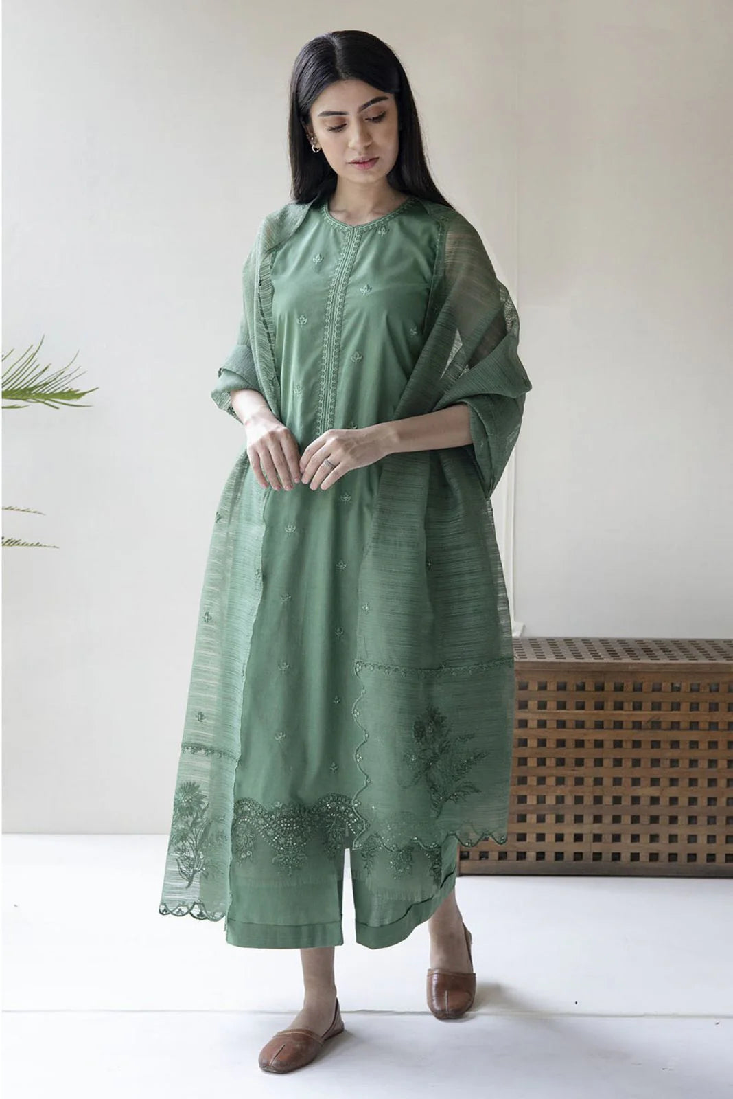 3PC Dhanak Embroidered Shirt With Organza Dupatta-140